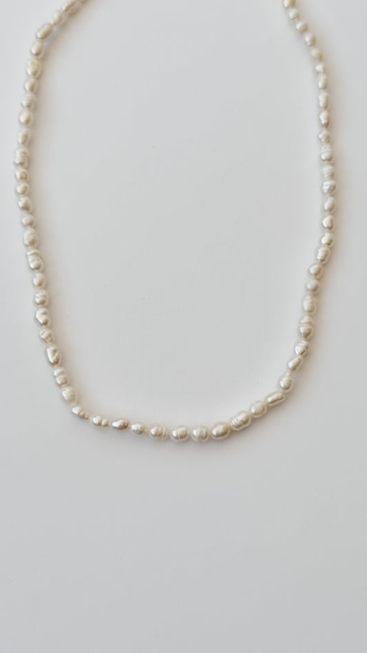 Perfect Strand Necklace 