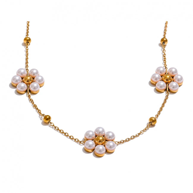 Dainty Flower Necklace