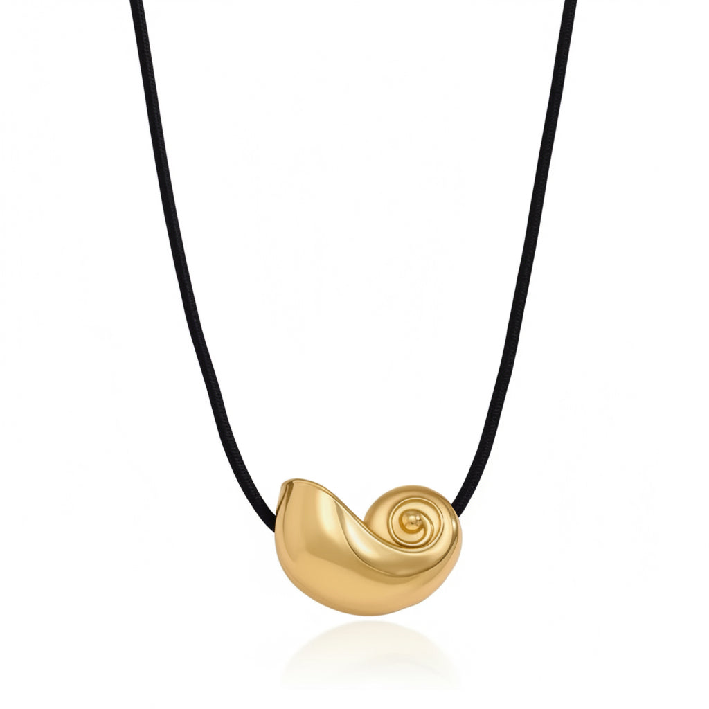 Seashell corded necklace
