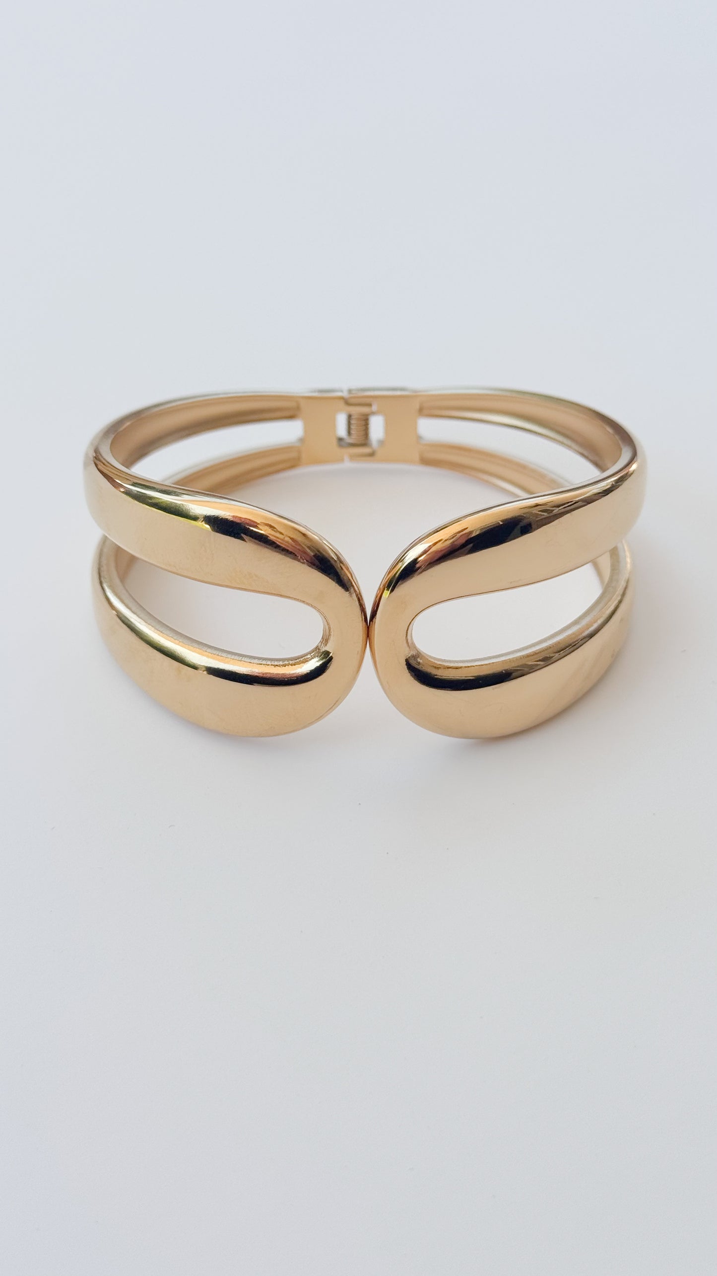 Eternal bangle ￼