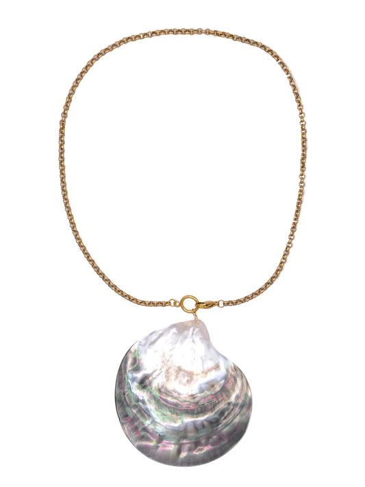 The Moment Shell Necklace