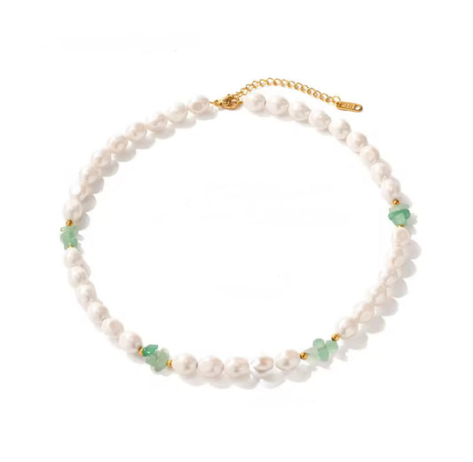 Dainty Pearl Necklace